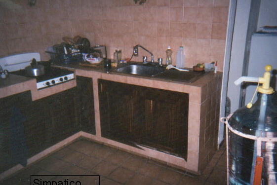 1148.kitchen.jpg
