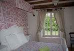2570.tn-cottage_bedroom.jpg
